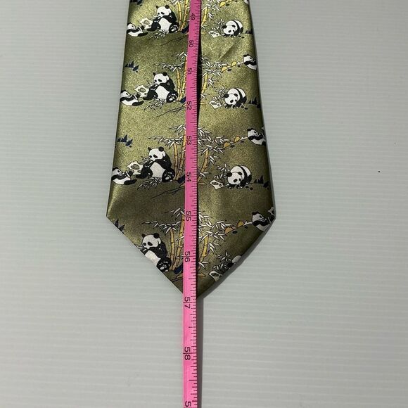 Kai Long Green Panda Print Handmade Silk Tie - Picture 4 of 5